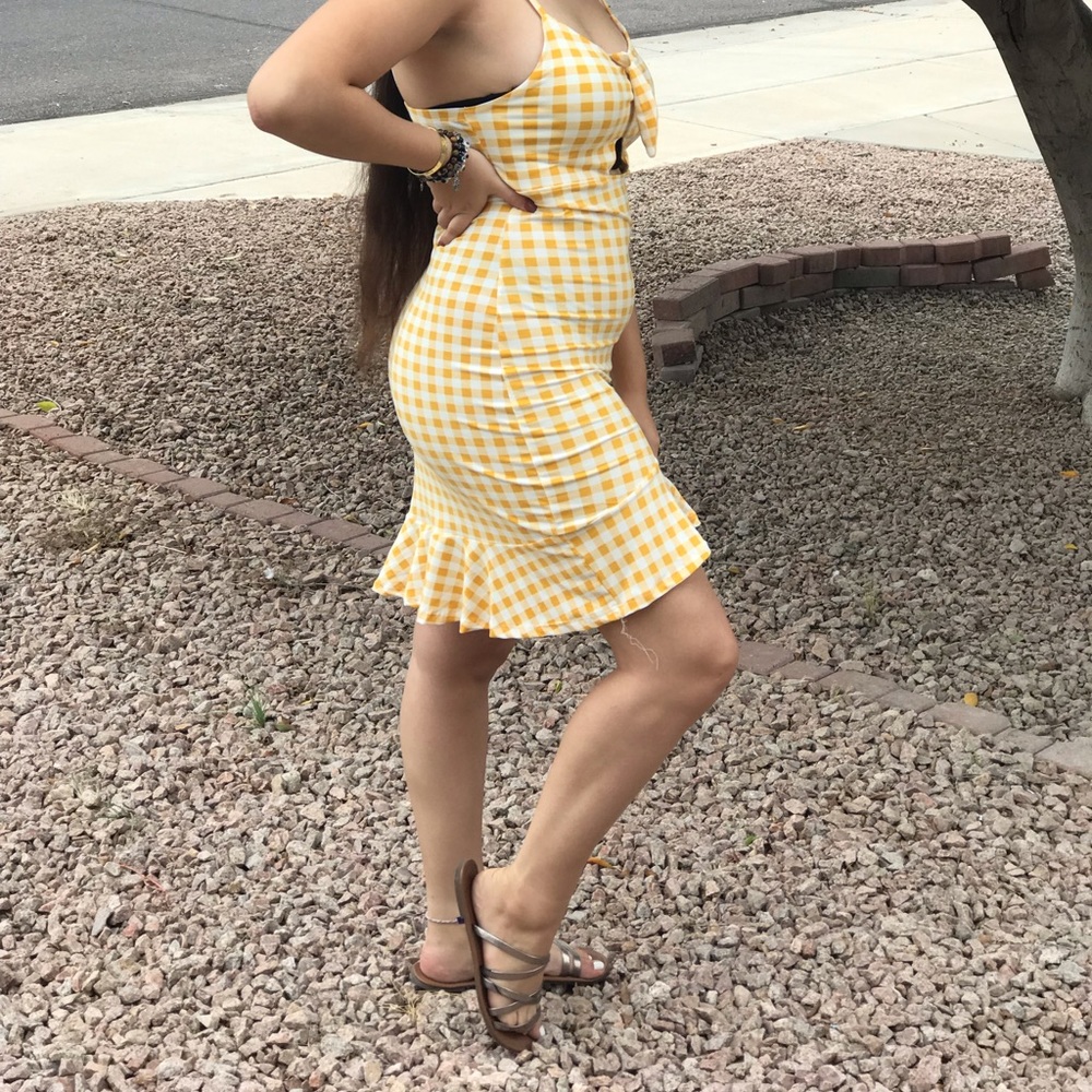 Yellow dress 💛